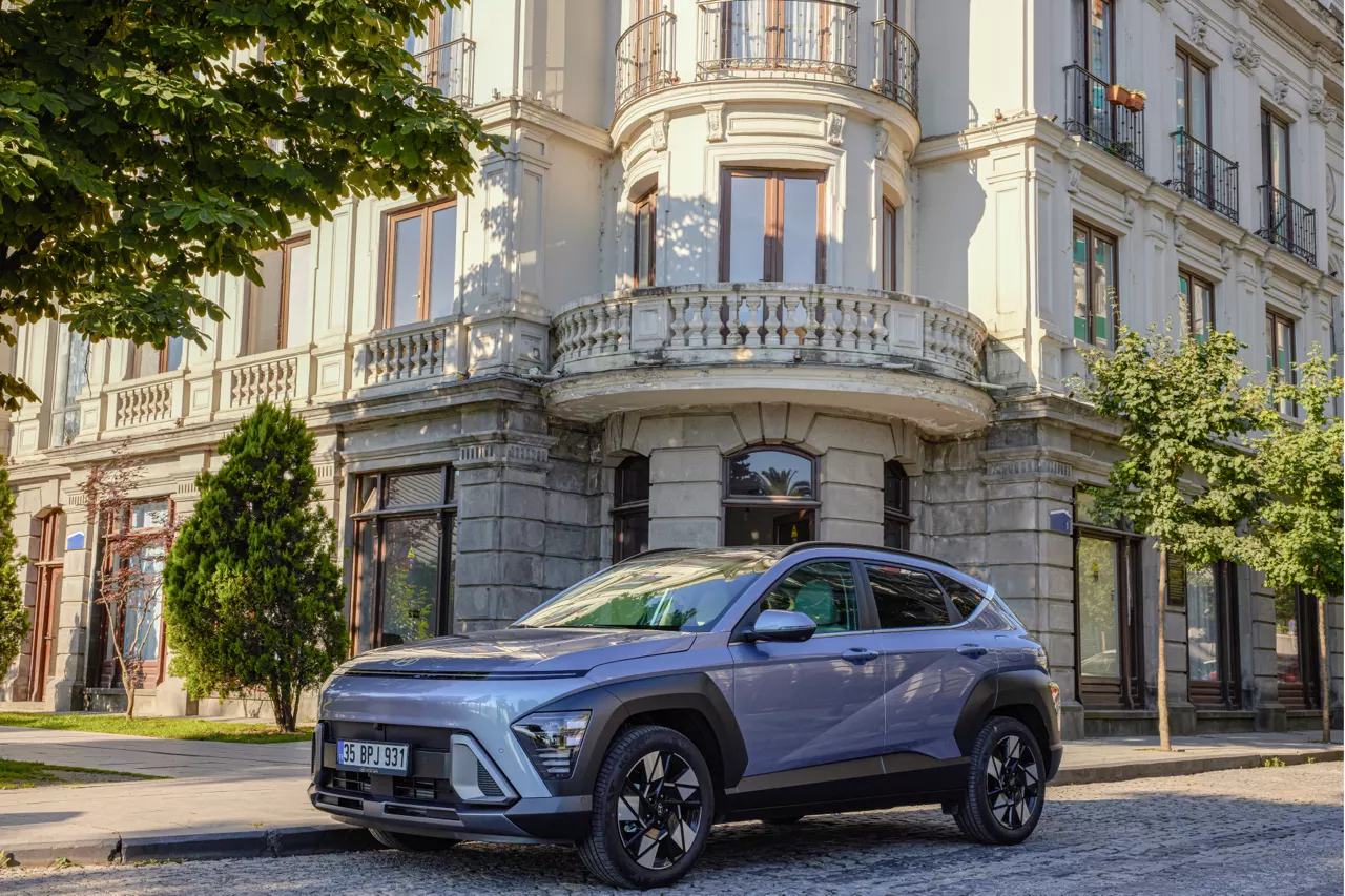 Hyundai Kona Gri