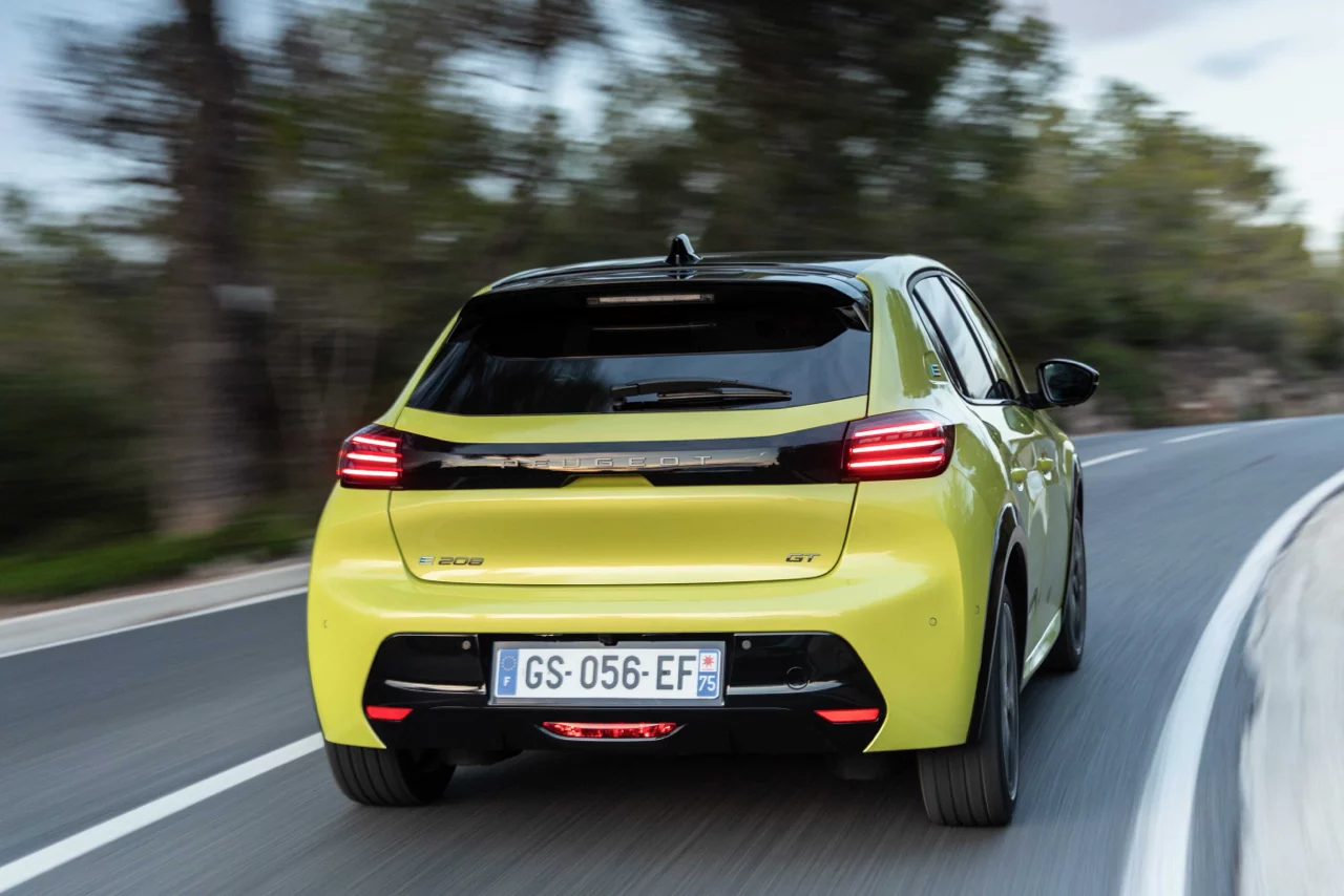 Yeni 208 Back