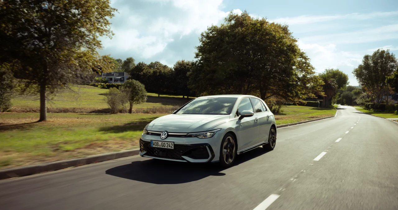 Golf R Line